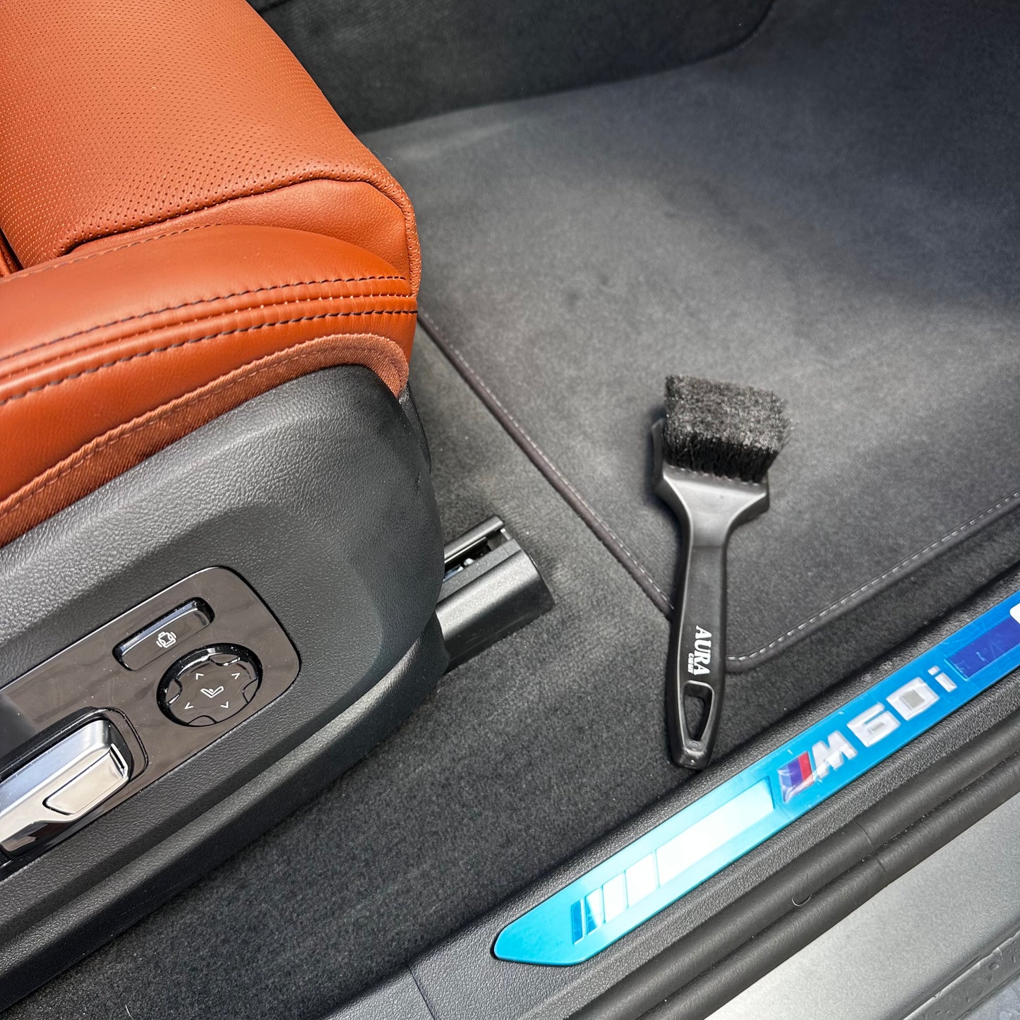 AURA CAR KIT